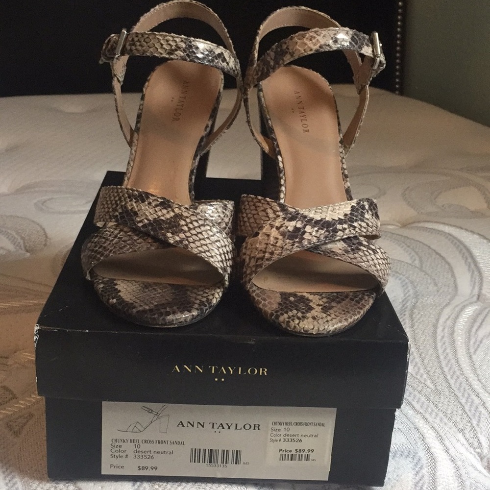 Ann Taylor chunky heel sandals size 10